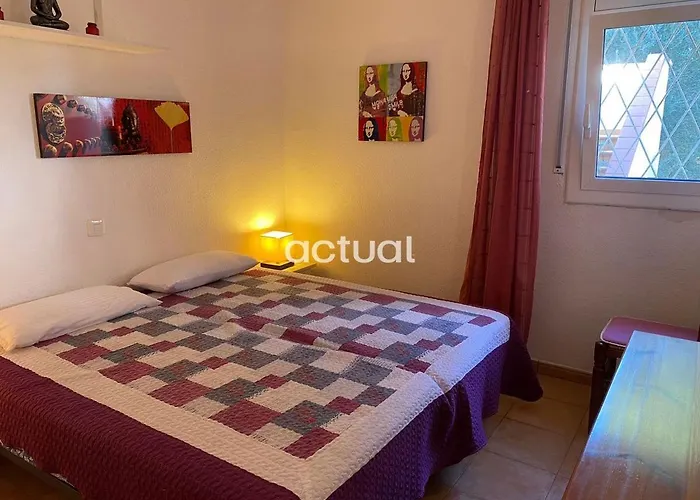 Politur J-30 Castell-Platja d'Aro